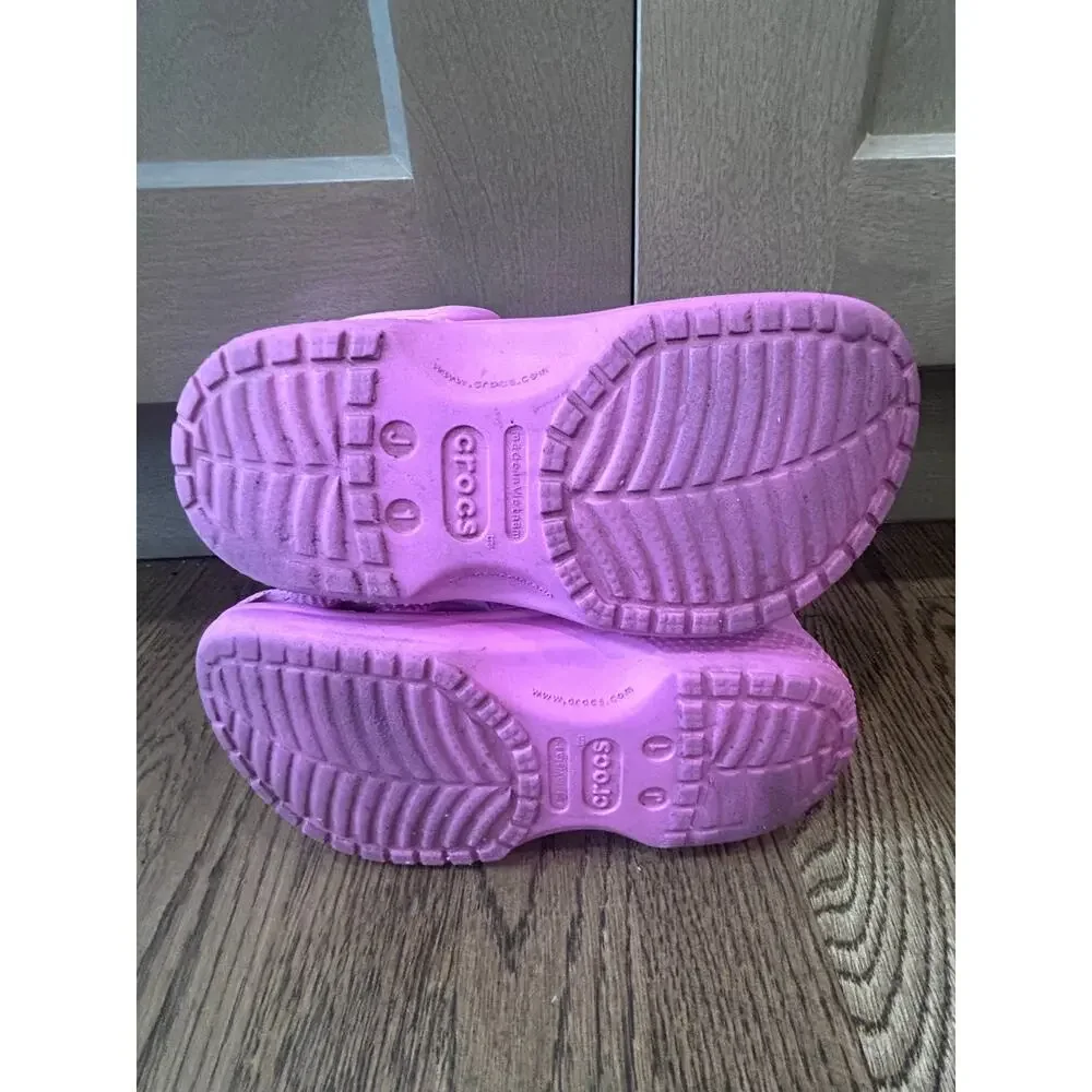 CROCS keep your